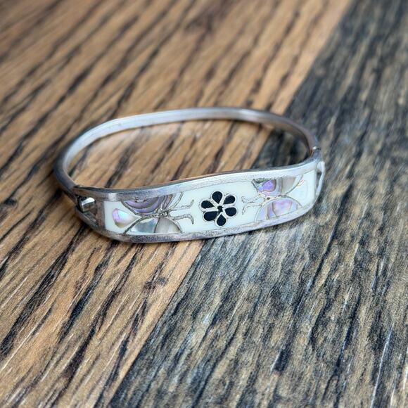 Vintage Mexico Alpaca White Abalone Inlay Hinged Bangle Bracelet Butterfly - Picture 1 of 5